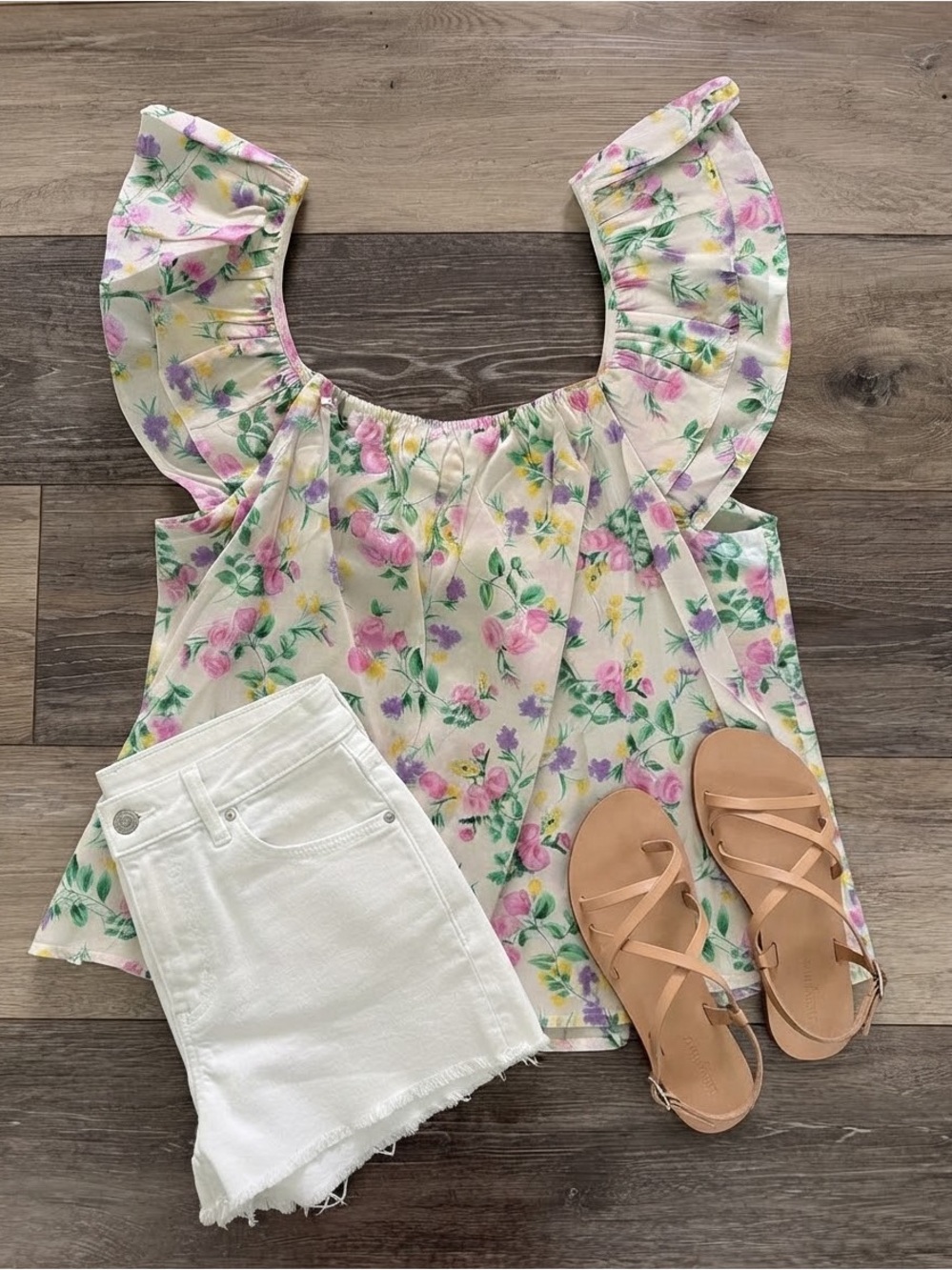 |82005| Floral Sweetheart Neck Top